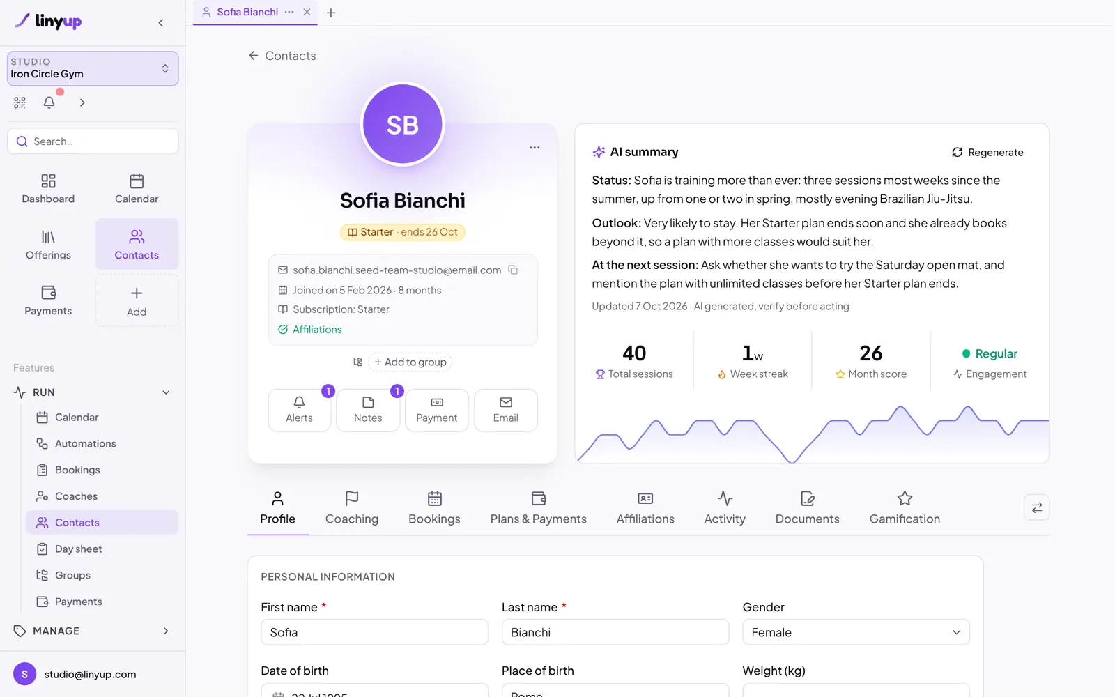 Contact page of Sofia Bianchi with an AI summary, stats and tabs